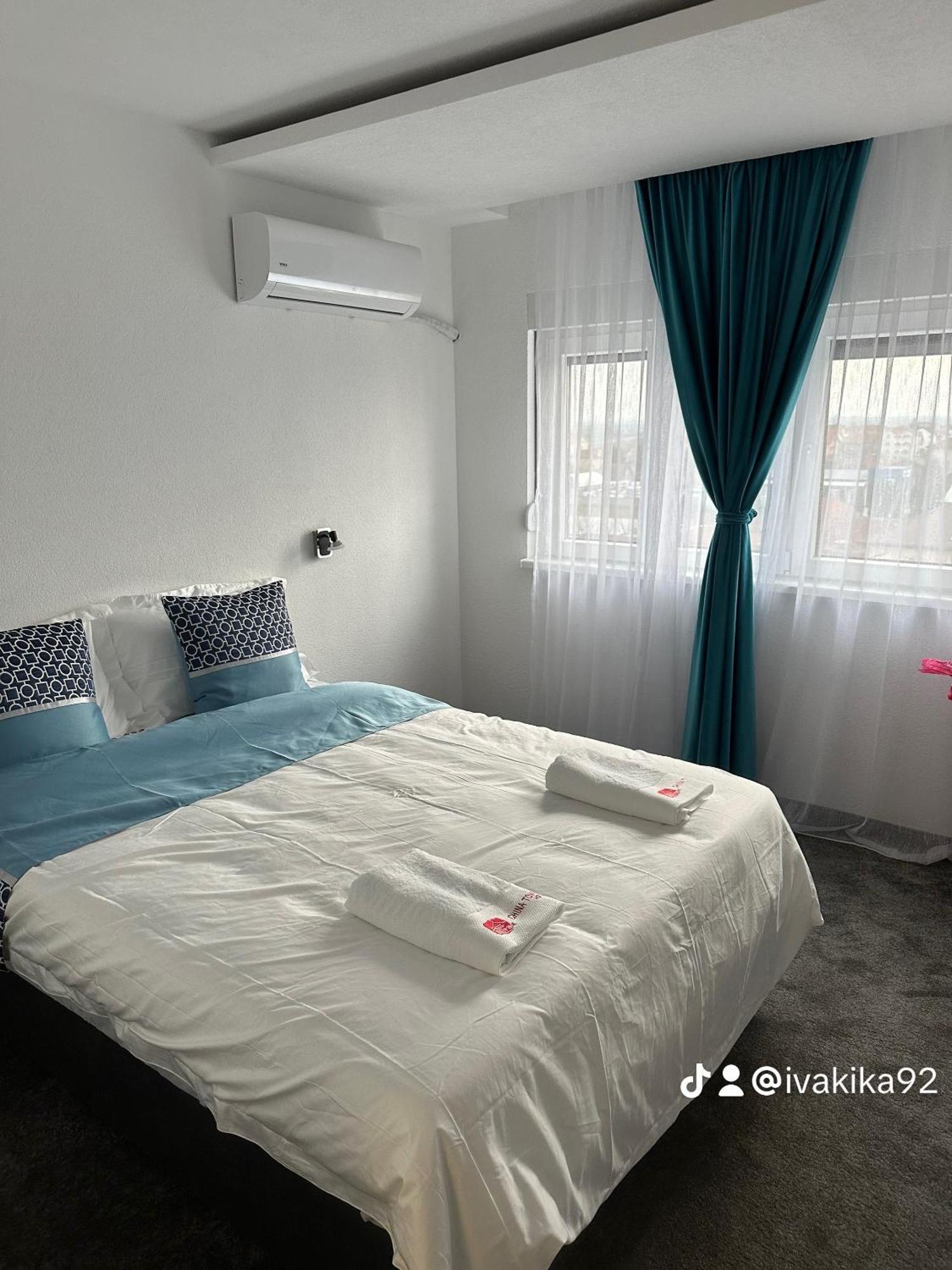 China Town Prenociste 2* Belgrad